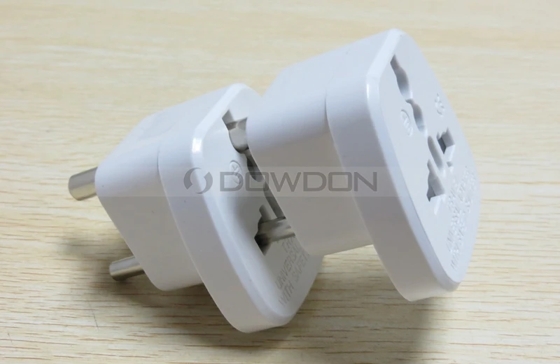 Universal Travel Converter Socket 3 Round Pin Travel Plug Adapter For