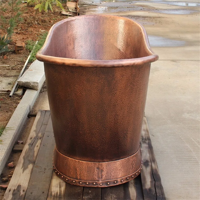 The Hand Hammered Copperbath Tub/tubs Type And Ecofriendly Feature