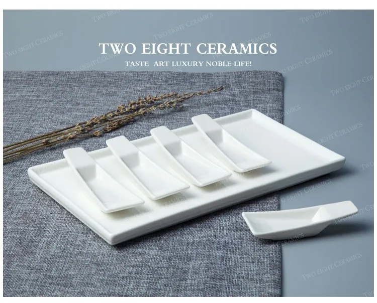 Two Eight platos de porcelana-6