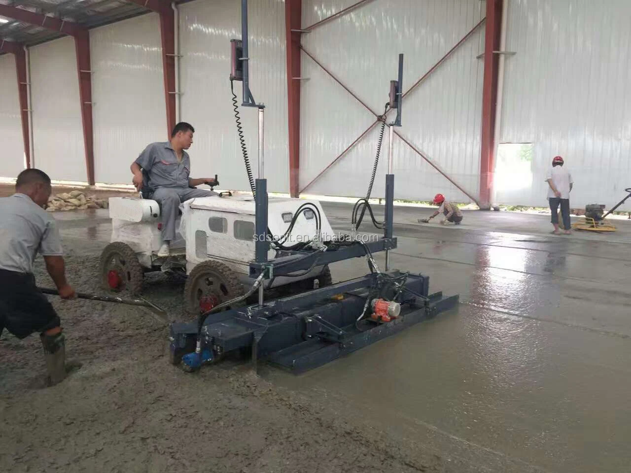 concrete screed with honda engine