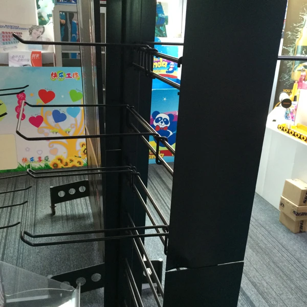 metal bag display 3.jpg