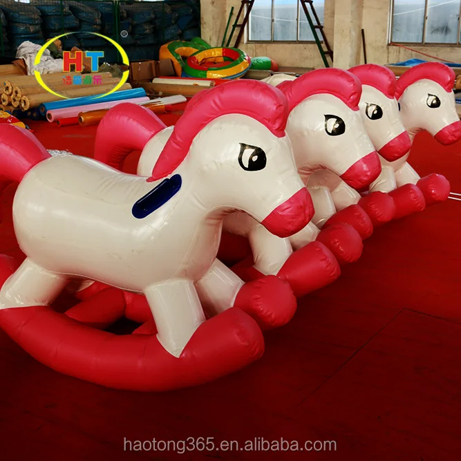 inflatable horse4