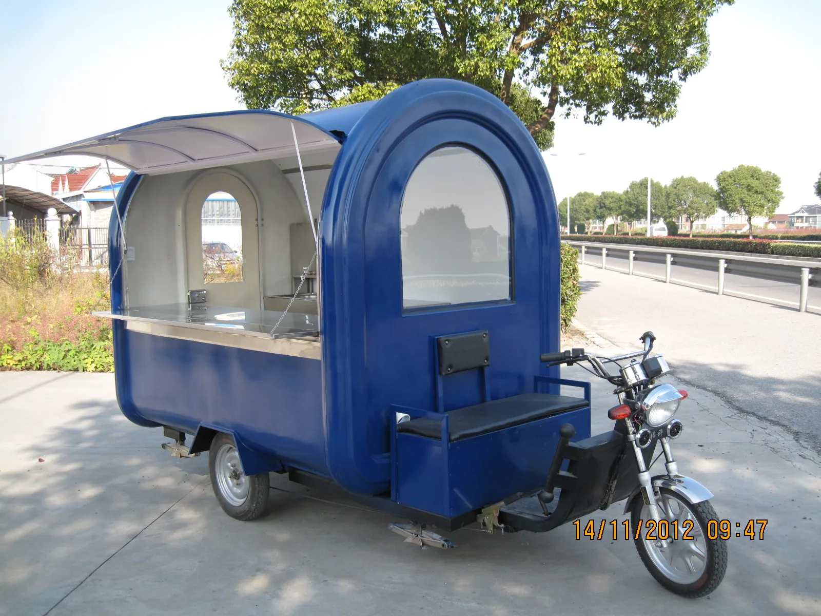 electric food truck.JPG