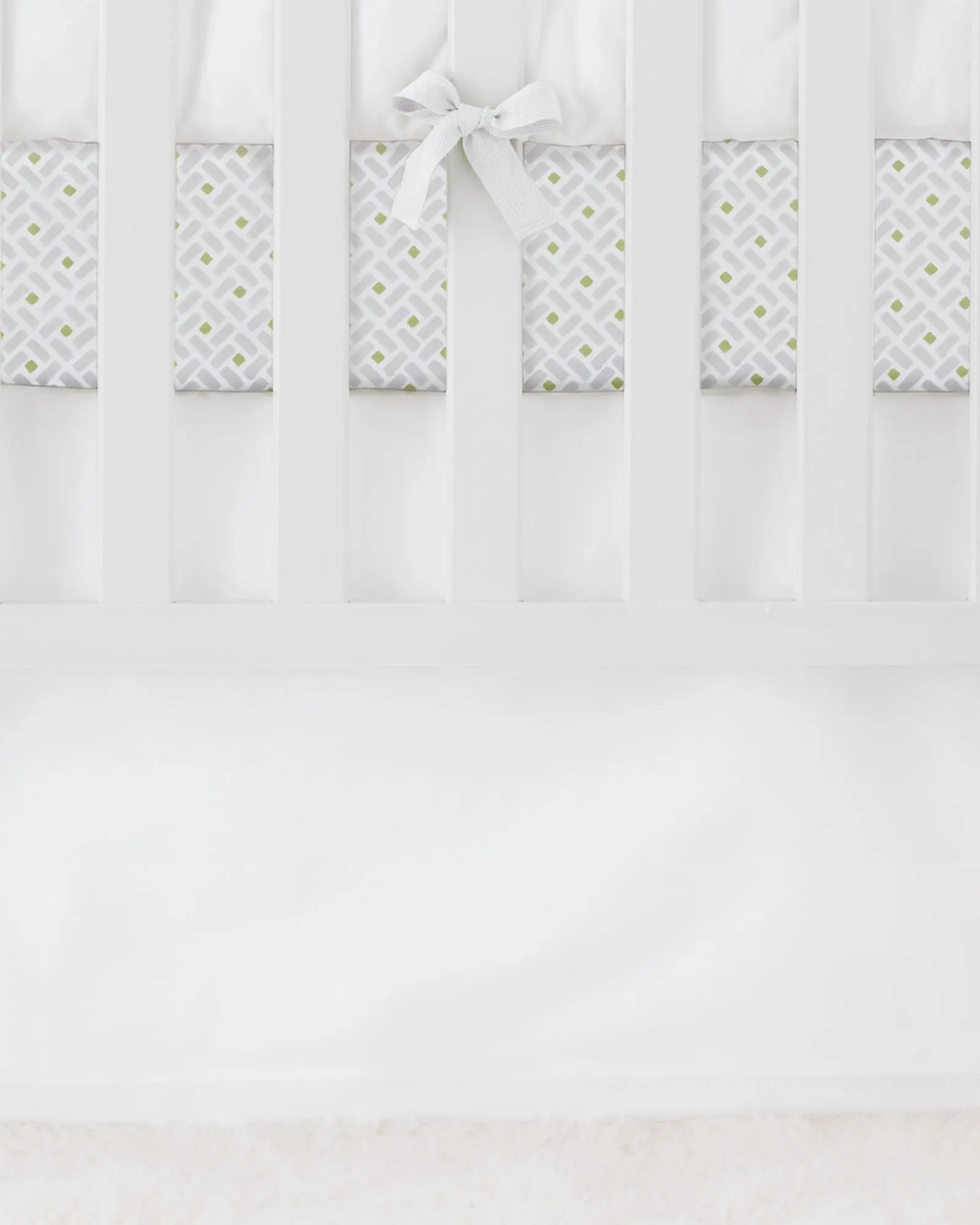 serena and lily white crib bumper