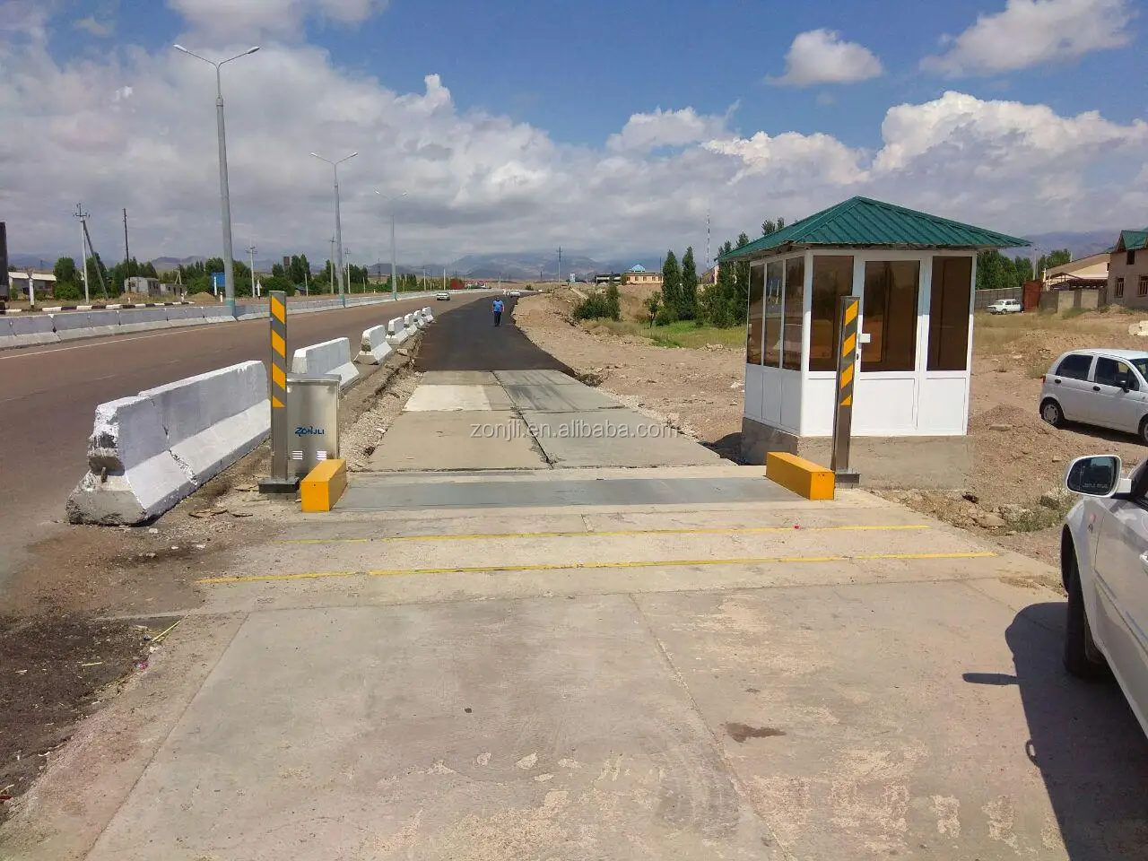 Uzbekistan market.jpg