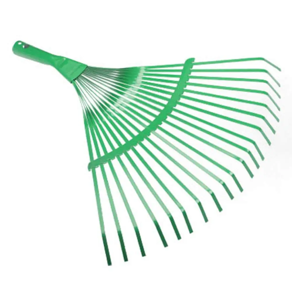 Уборка листвы в мешки. Уборка листвы. Грабли садовые для листвы. Инструмент для листьев. Совок для уборки листвы.