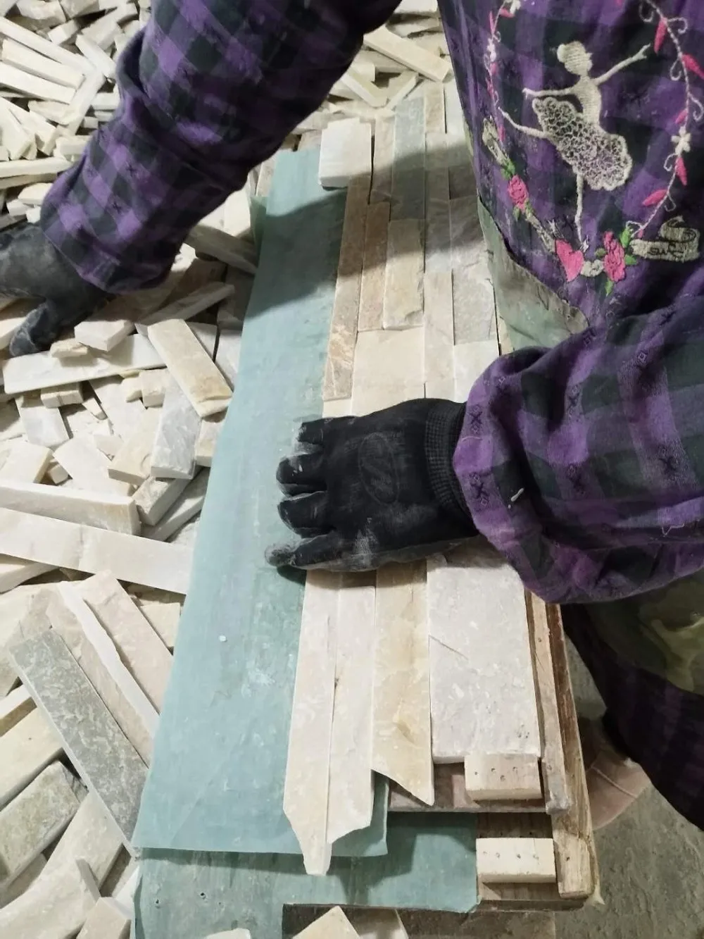 Vuelos Baratos De China De Cuarcita Cortar Tamaño Baldosas De Piedra