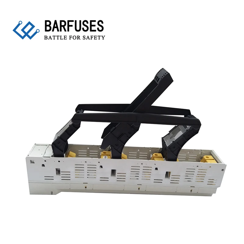 Barfuse Btr4 Series 250a 400a 630a 3p Cylindical Bolt Strip