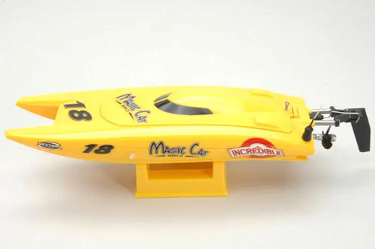 magic cat rc boat