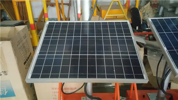 solar traffic light