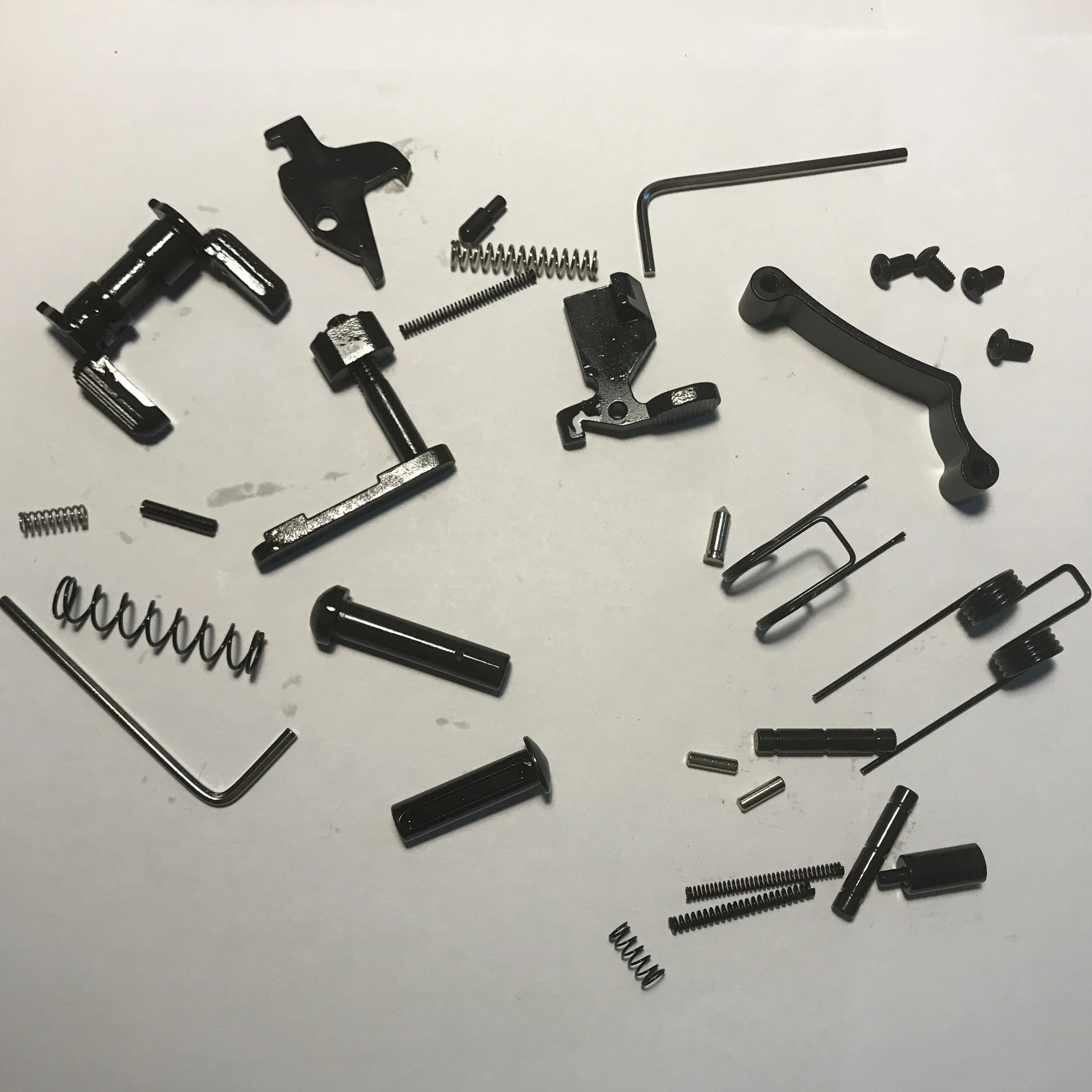 sungun lpk0001 批发军用规格增强型 ar15 零件下部套件适合 223 枪