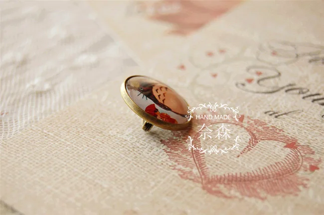 951808910_1842235561