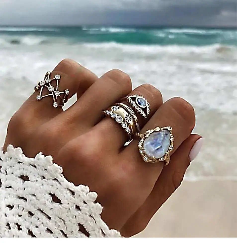 4 Pcs/Set Jewedy Vintage Fashion Gold Geometric Crown Crystal Wedding Party Rings Set For Women Jewelry Rings