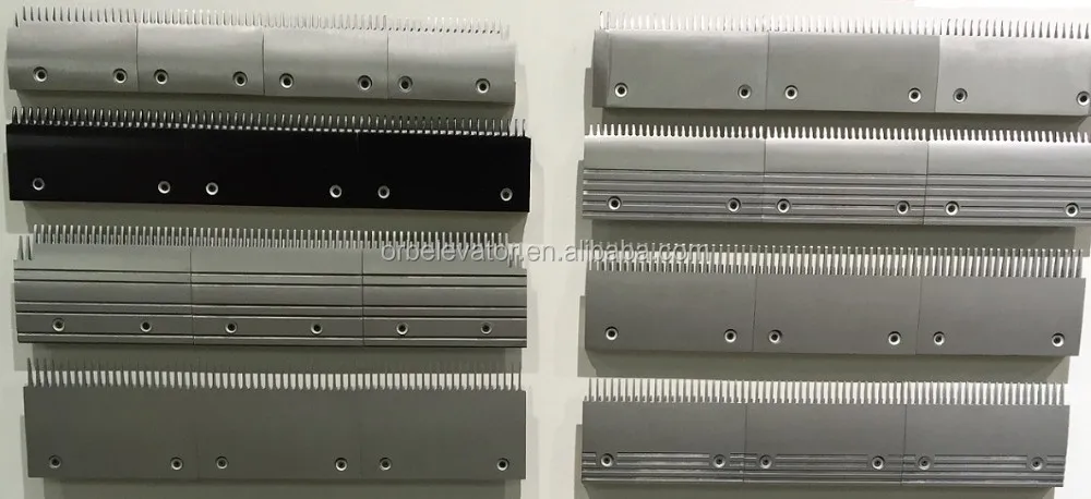 Escalator comb plate
