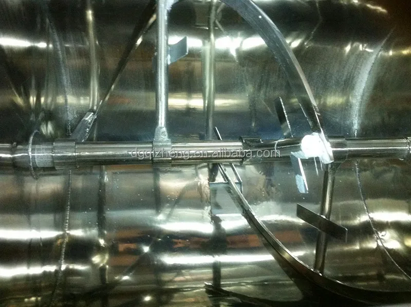  Horizontal Plastic Blender.jpg