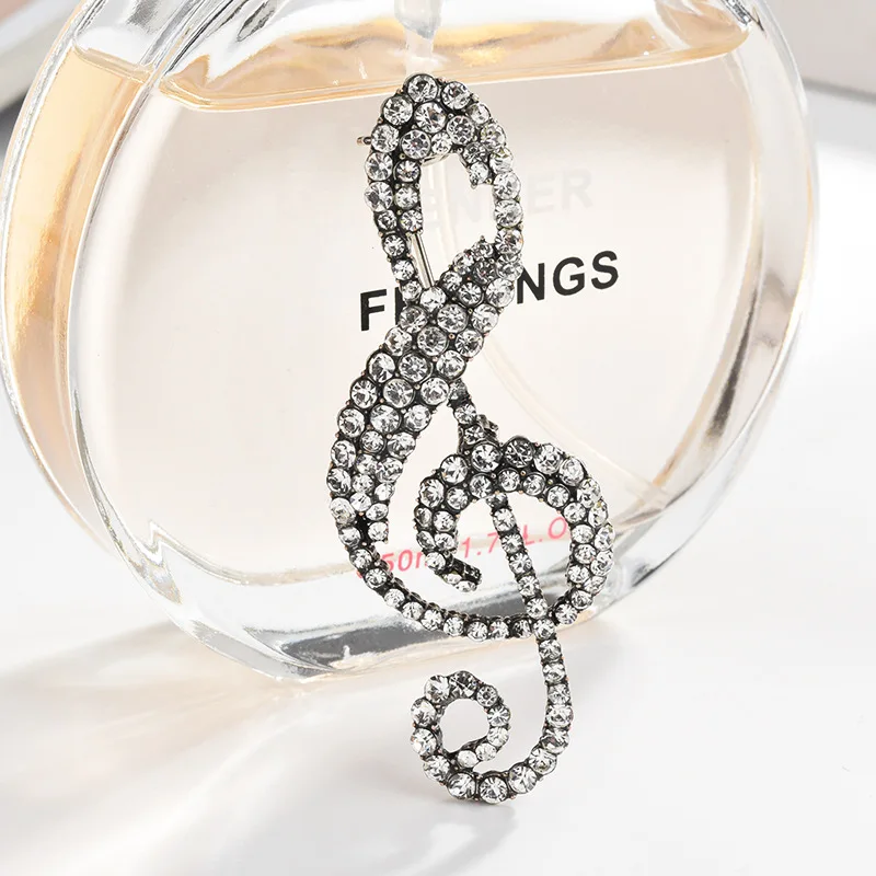 Unionpromo high quality  custom letter rhinestone brooch pins pearl korean brooch 