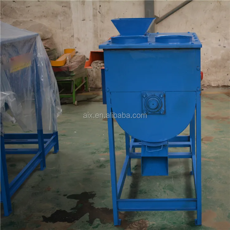 feed mixer machine (15)