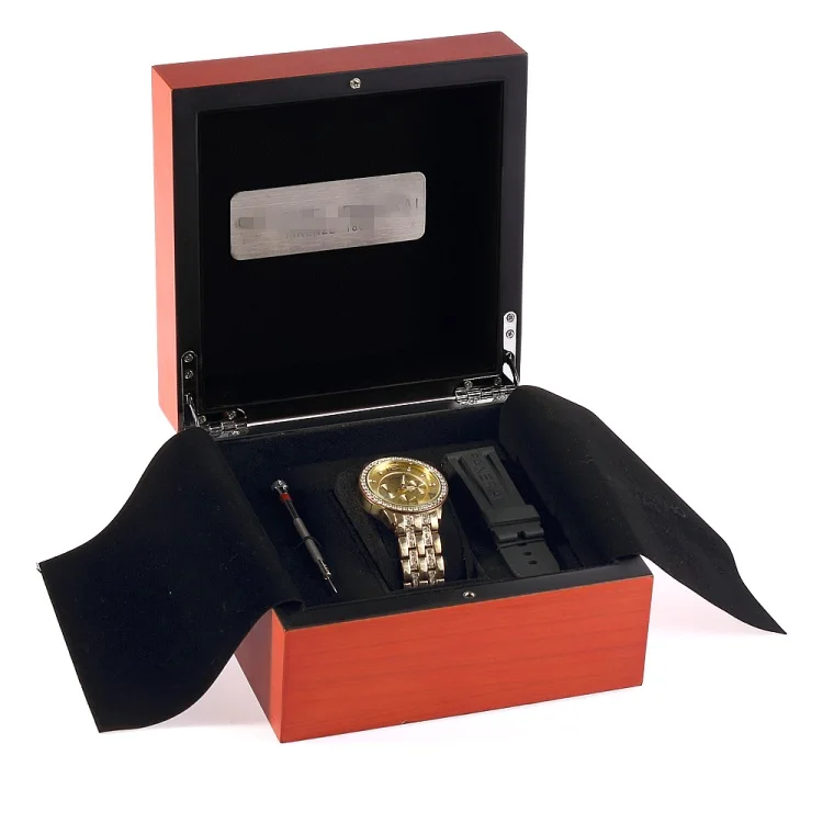 Metal Engraved Professional Custom Branded Logo Wood Lacquered Watch