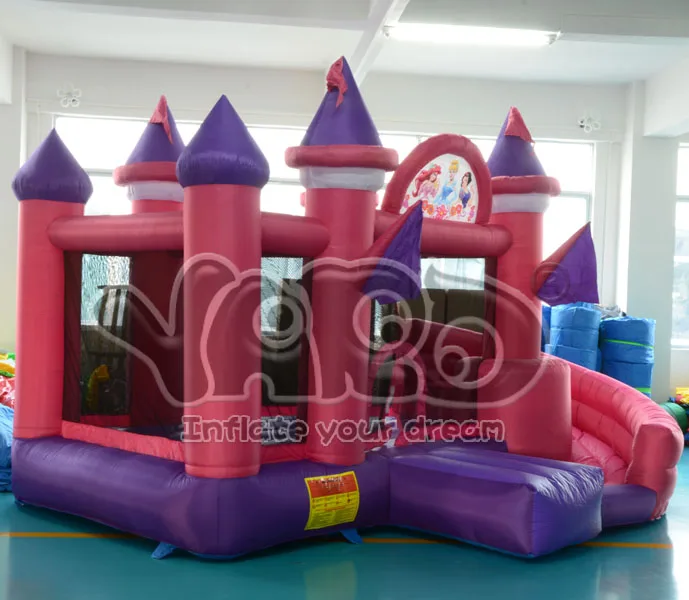 Casas inflables para el alquiler, gorilas inflables del salto del