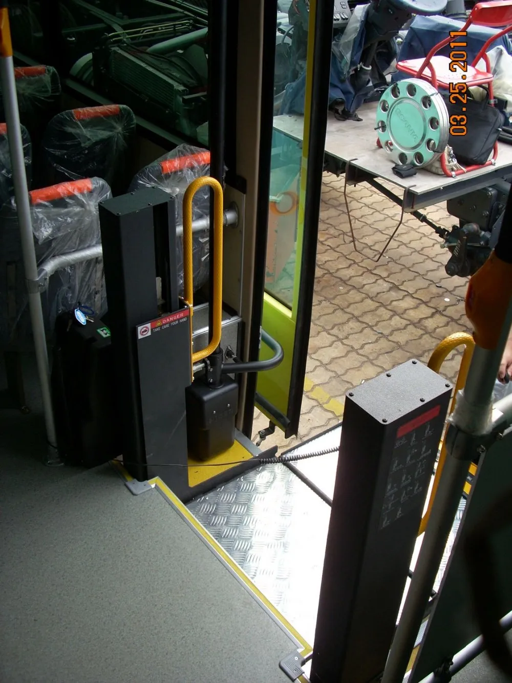 Wl-step Series Wheelchair Lift For Bus - Buy Wheelchair Lifts,Bus Lifts