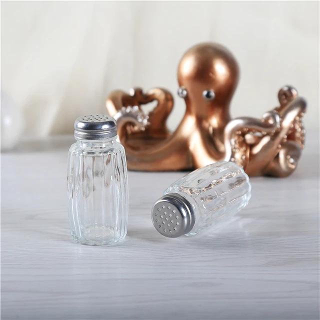Custom Salt And Pepper Shakers Resin Salt Shaker Bottles Buy Salt