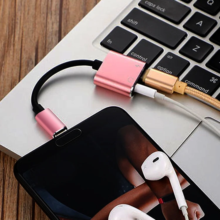 Usbc Male To 3.5mm& Usbc Female 1 Input 2 Output Audio Splitter