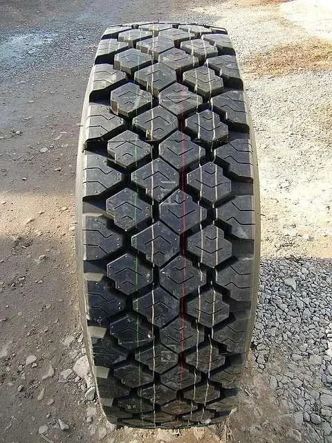 285 70 19.5 Truck Tire 285/70r19.5 - Buy Truck Tyre 215 75 17.5,285 70 ...
