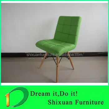 kozhanoe-kreslo-dlya-seksa-roliki-sheyloy-stayl