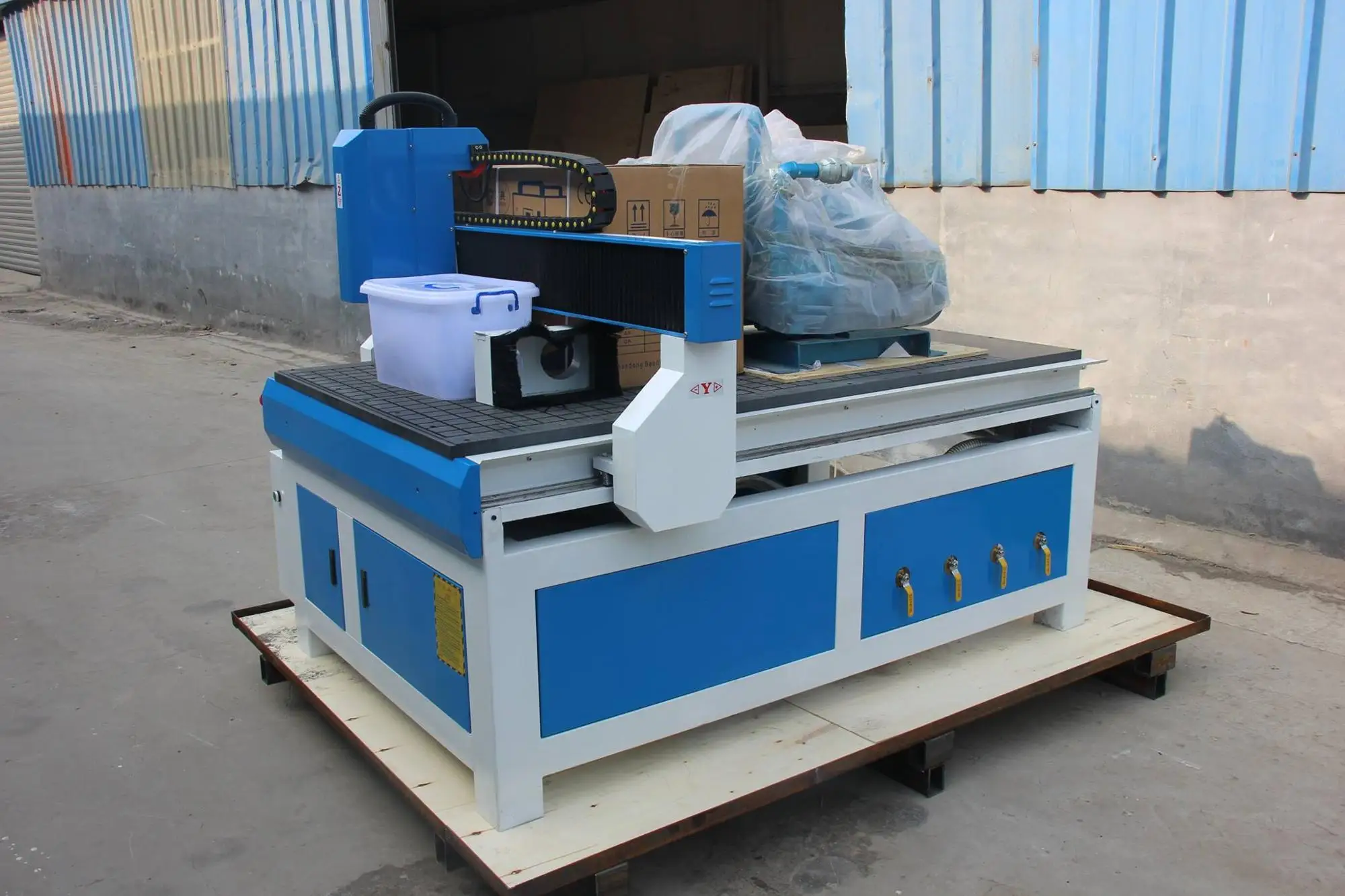 Distributor Wanted 9015 Intech Wood Design Cnc Router Machine Price