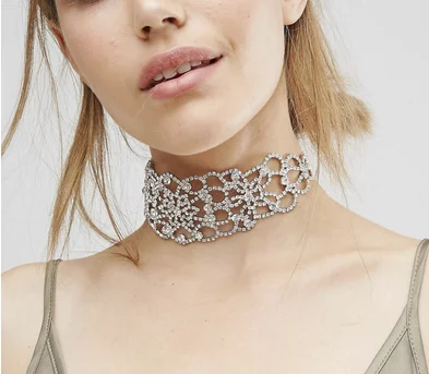 collier ras de cou haut collier ras de cou haut