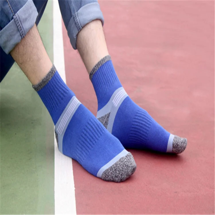 Wholesale Cheap Breathable Cotton Men Sports Ankle Socks Anti Twisting
