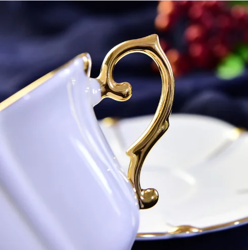 Royal luxury gold edge bone china wedding favors porcelain coffee tea cup and saucer set