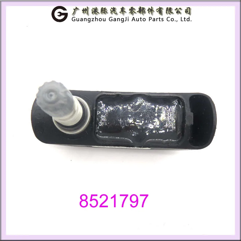 8521797-2.jpg