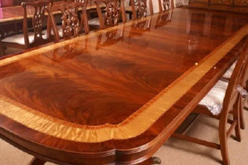 Americano grande llameante de caoba mesa comedor de banquetes 13 ...