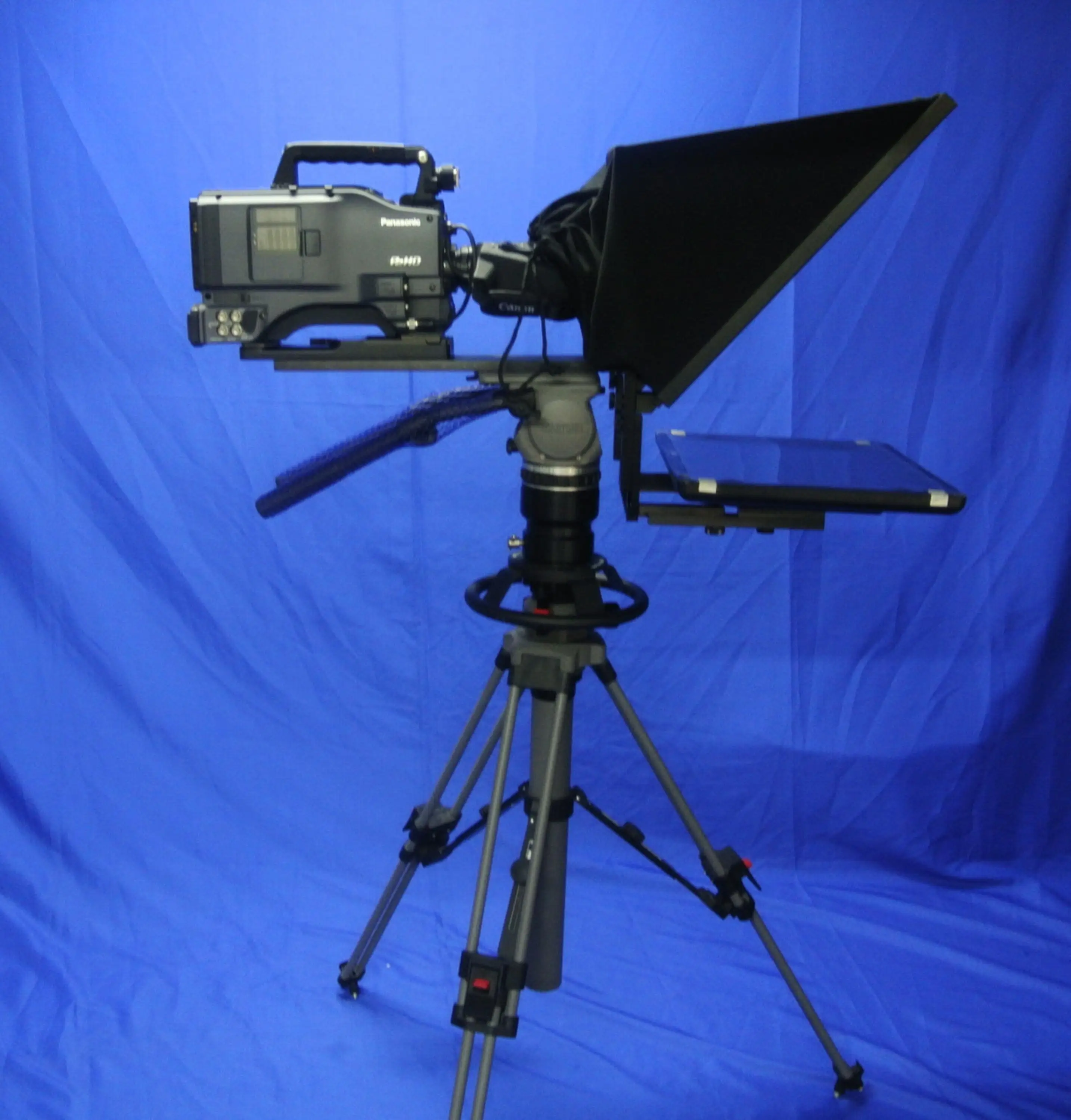 teleprompter with monitor