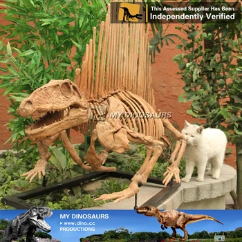 dinosaur toy skeleton