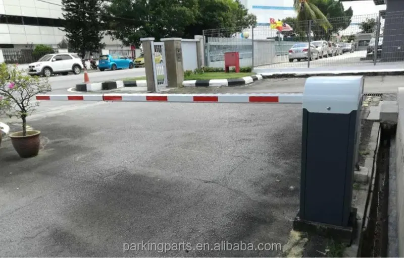 IBG-109 barrier gate .jpg