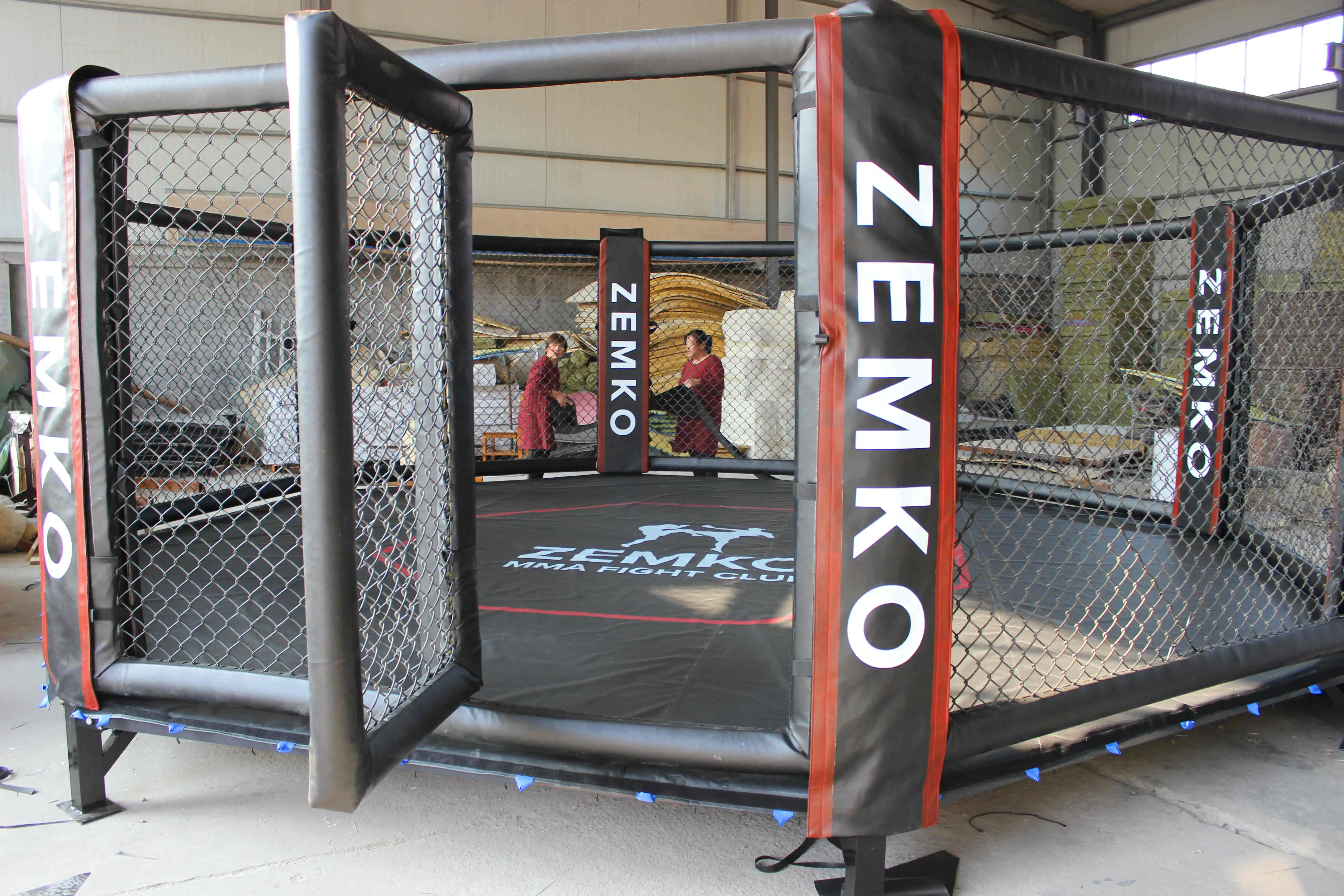 mma cage (11).JPG