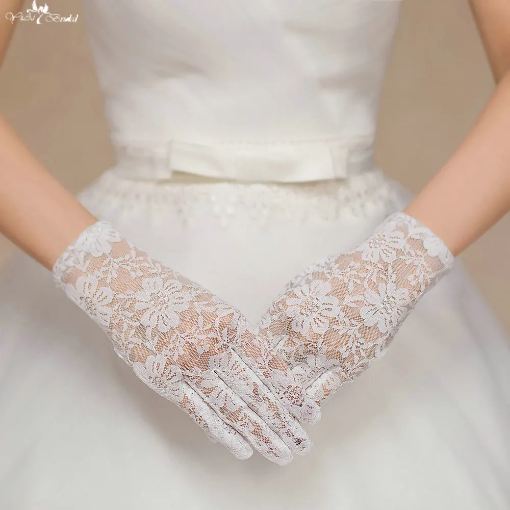 lace bridal gloves