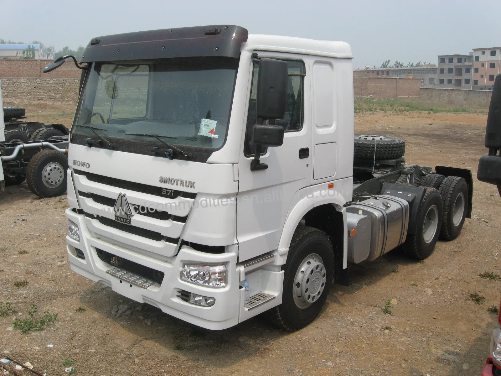 sinotruk howo 371 420 tractor truck with good price
