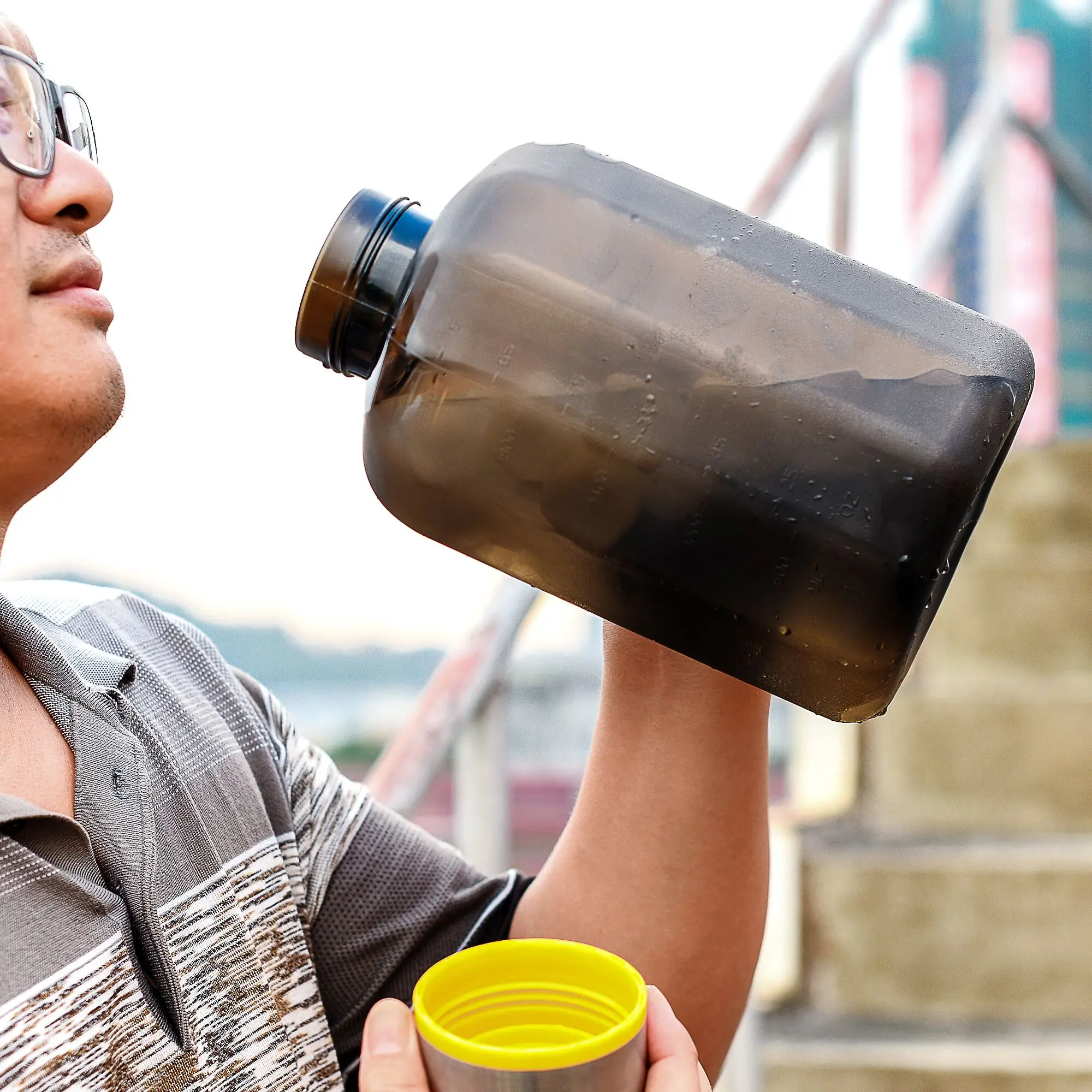 New Bpa Free 2.2l Large Capacity Plastic Gym Sports Water Jug Bottle