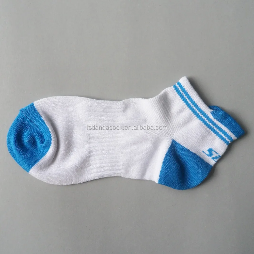Custom Brand Name Cotton Athletic Sock Mesh Breathable Ankle Stripes