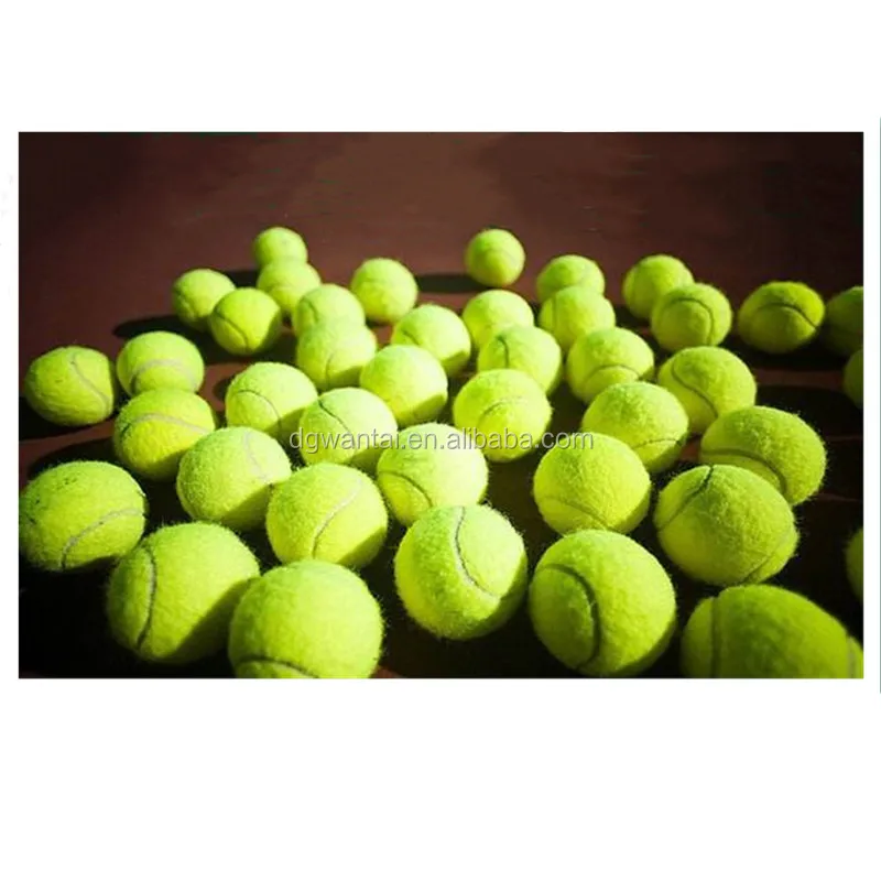 padel tennis ball (2).jpg