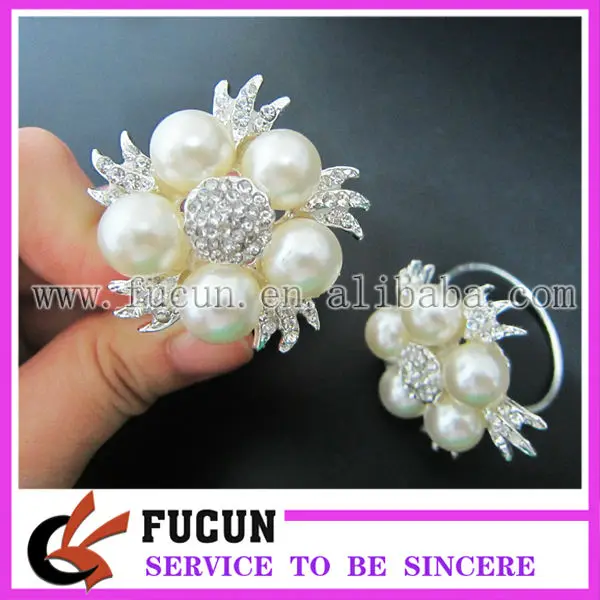 napkin ring flower 3.jpg