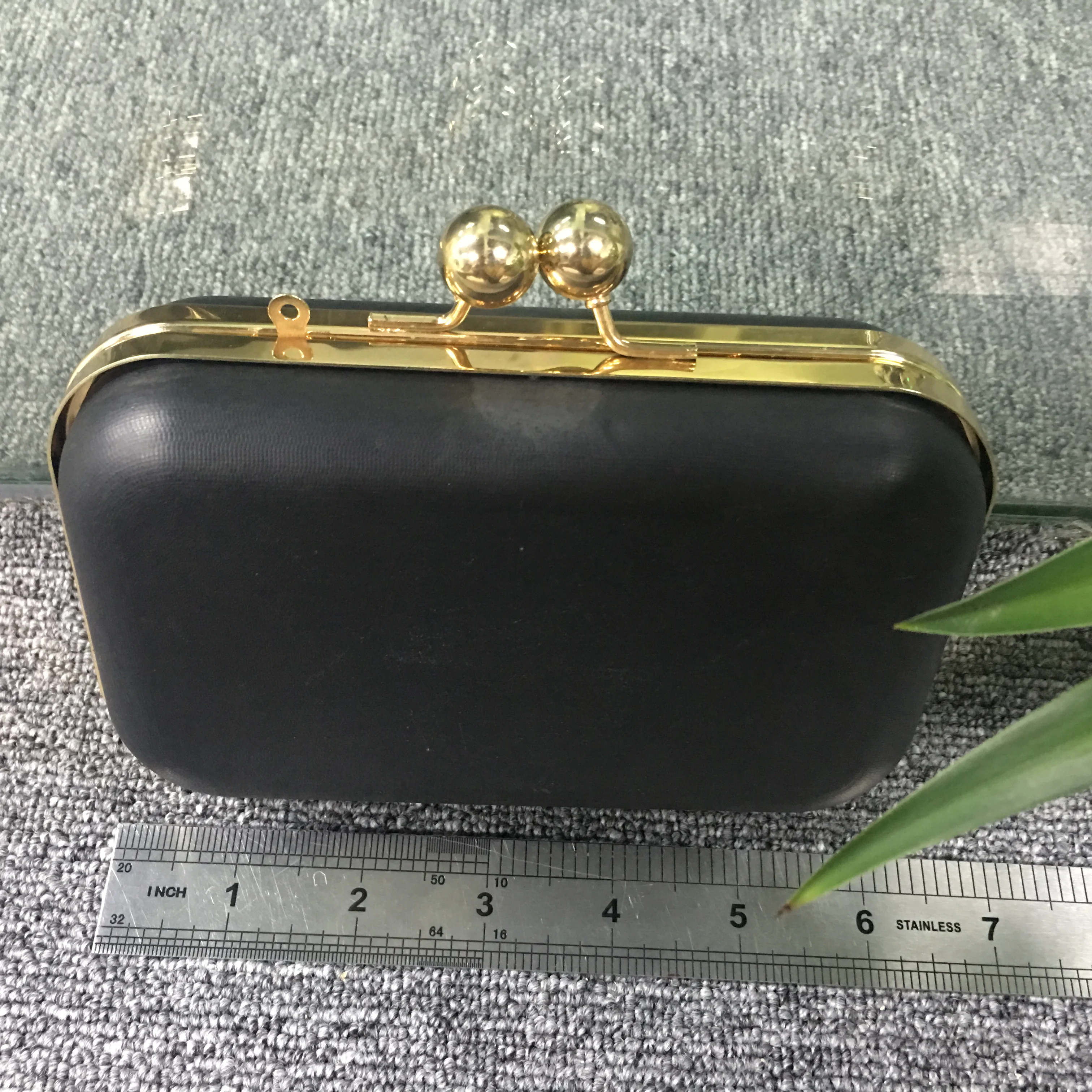 customized clutch bolsa