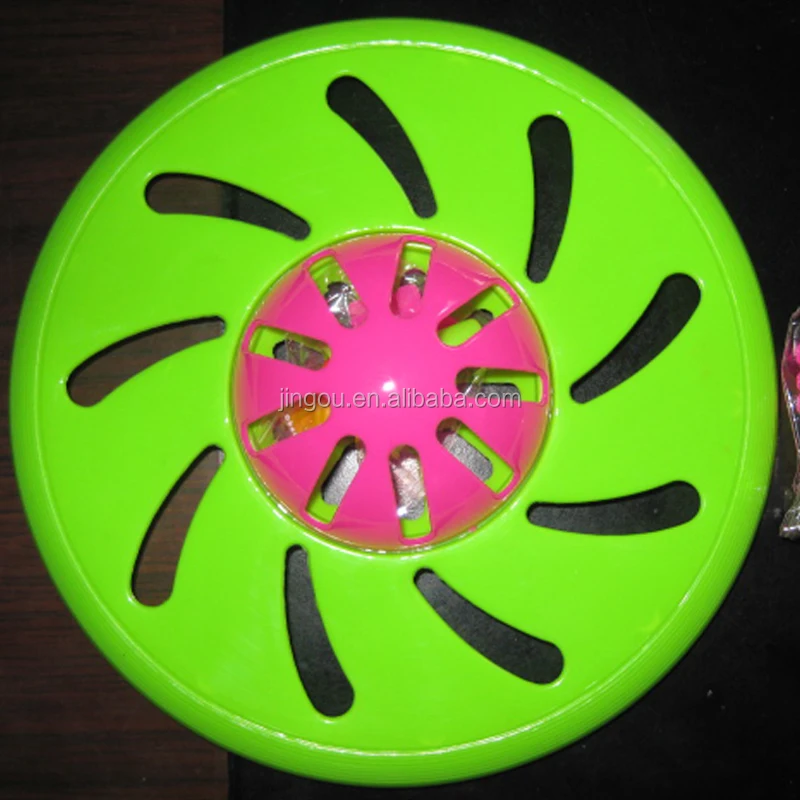 water frisbee flying disc