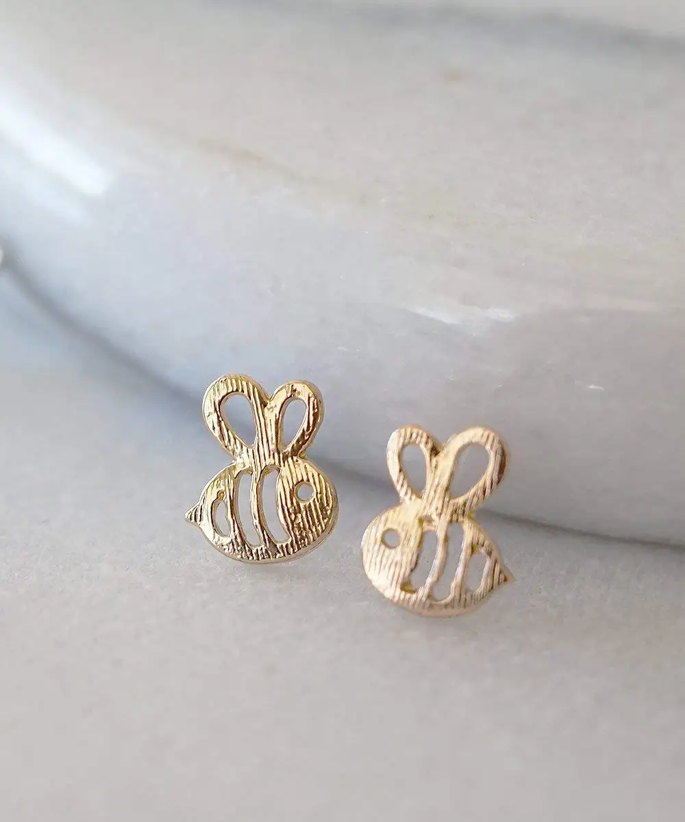 WLLAY Cute Insect Bee Threader Dangle Earrings Tiny Yellow Bumble Bee Earrings for Women Girls