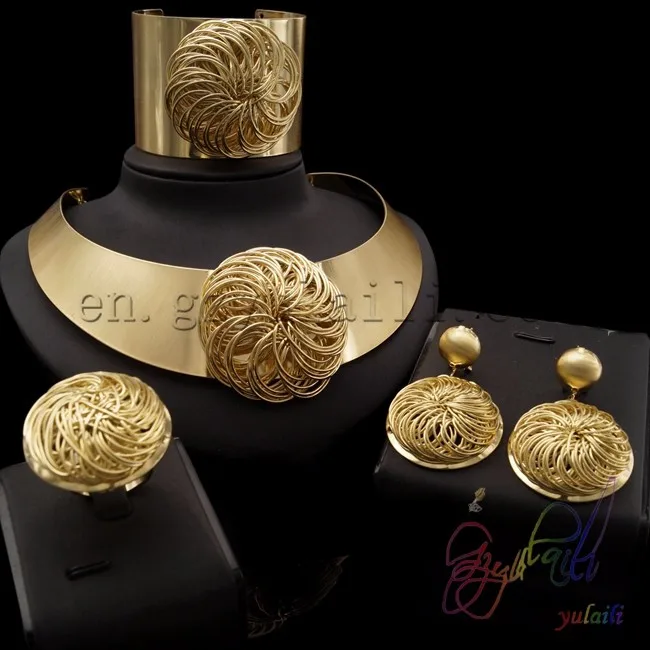 jodha akbar gold necklace designs