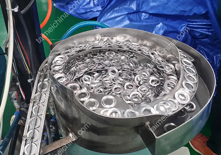 eyelets_.jpg