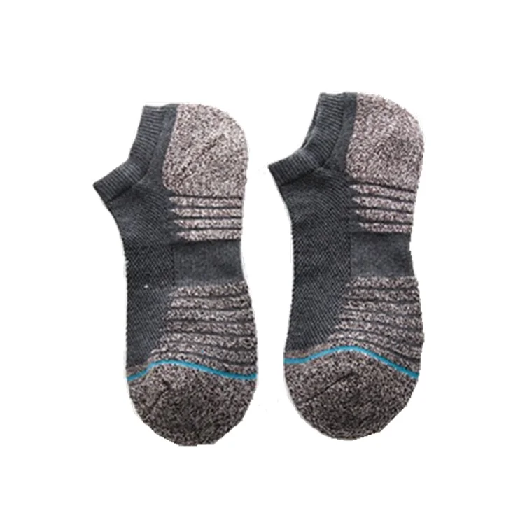 50 起订量涤纶批发运动跑步男士袜子低切男女皆宜